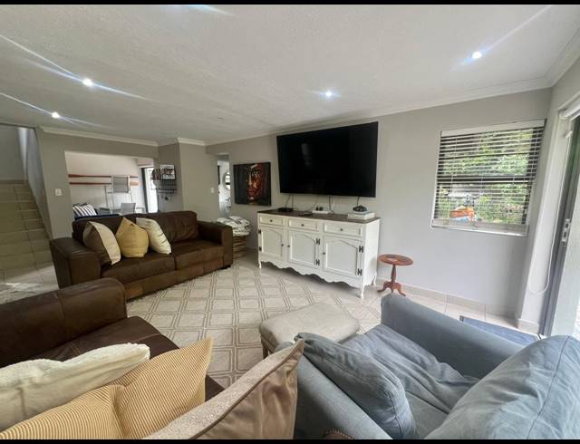 3 BEDROOM HOUSE FOR SALE IN HARTENBOS LANDGOED